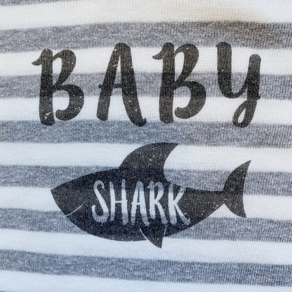 Baby Shark 12M Gray & White Striped Organic Cotton Onesie - Picture 4 of 5